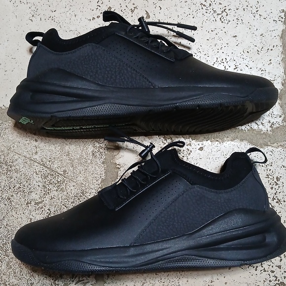 Clove Shoes - Clove Black Classic Collection Size 8 Men's 9.5 Women's